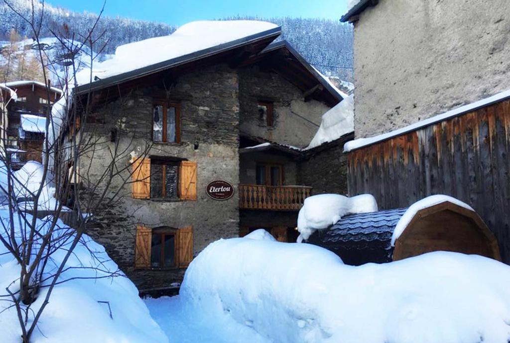 Chalet Eterlou Hotel Тин Екстериор снимка